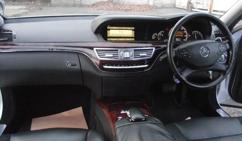 
								Mercedes Benz S Class 2010 full									