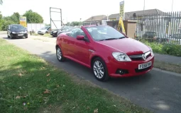 Vauxhall Tigra 2006