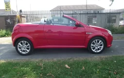 Vauxhall Tigra 2006