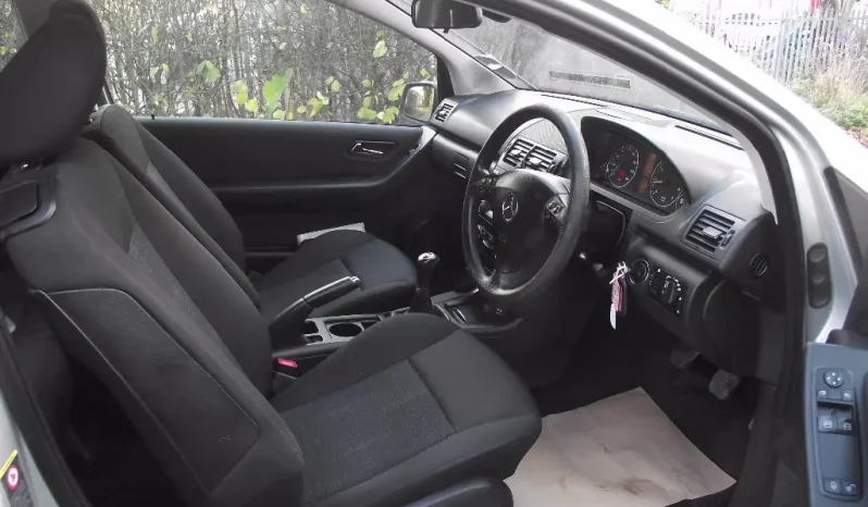 
								Mercedes-Benz A Class 2009 full									