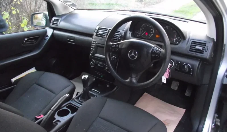 
								Mercedes-Benz A Class 2009 full									