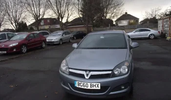 
									Vauxhall Astra 2010 full								