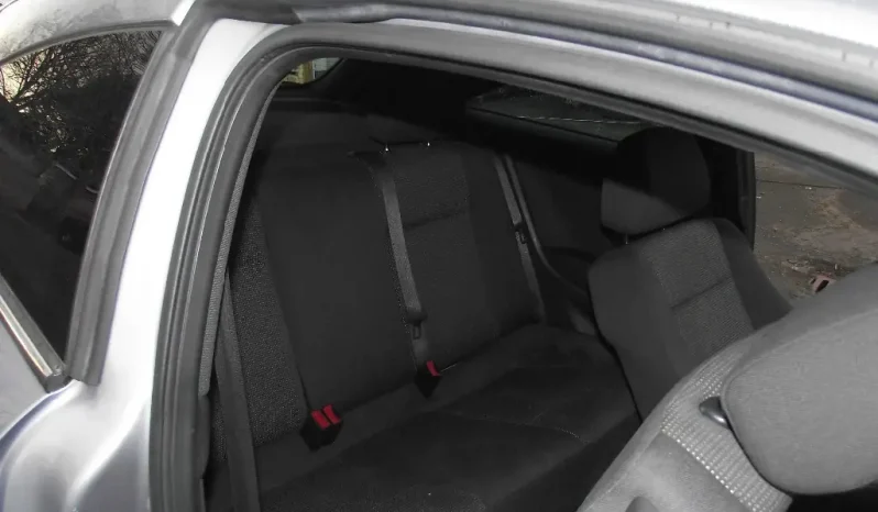 
								Vauxhall Astra 2010 full									