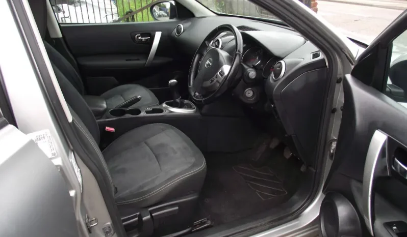 
								Nissan Qashqai 2010 full									