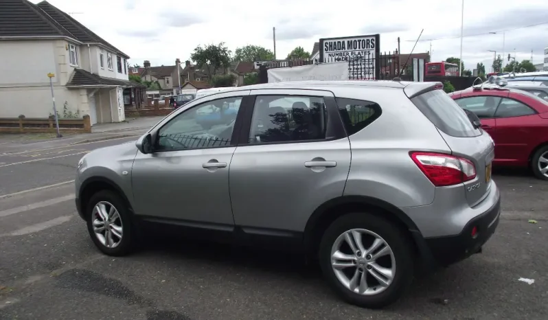 
								Nissan Qashqai 2010 full									