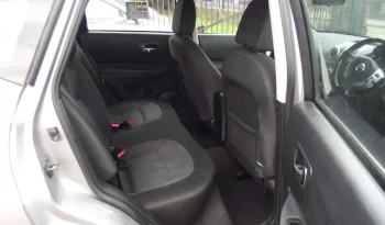 
									Nissan Qashqai 2010 full								