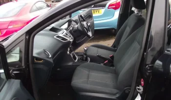 
									Ford Fiesta 2012 full								