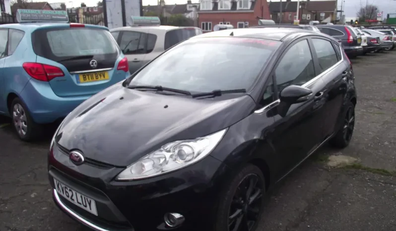 
								Ford Fiesta 2012 full									