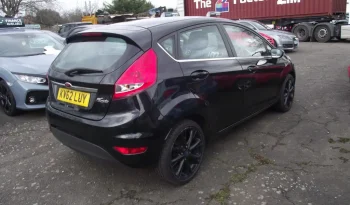 
									Ford Fiesta 2012 full								