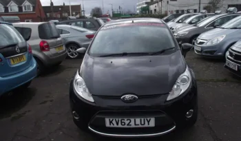 
									Ford Fiesta 2012 full								