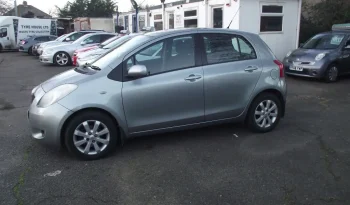 
									Toyota Yaris 2007 full								