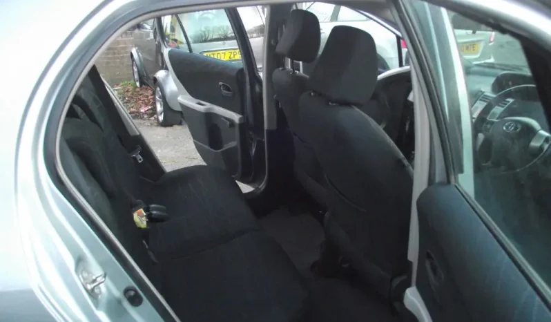 
								Toyota Yaris 2007 full									