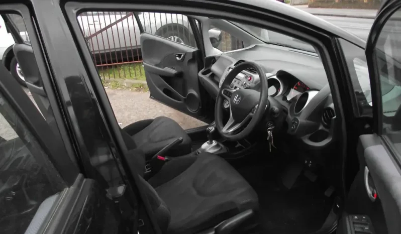 
								Honda Jazz 2010 full									