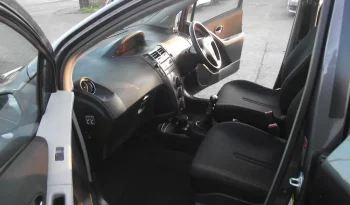 
									Toyota Yaris 2010 full								