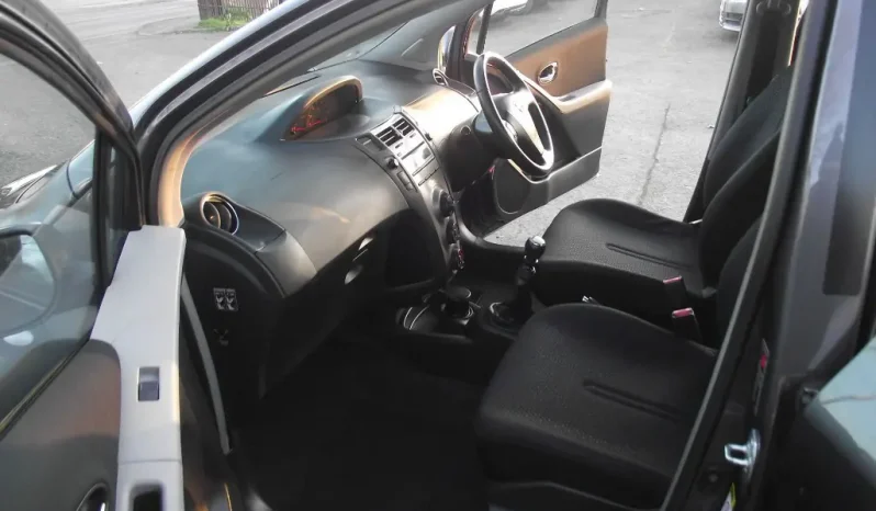 
								Toyota Yaris 2010 full									