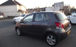Toyota Yaris 2010