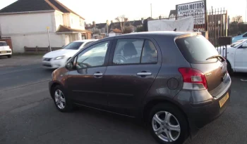 
									Toyota Yaris 2010 full								