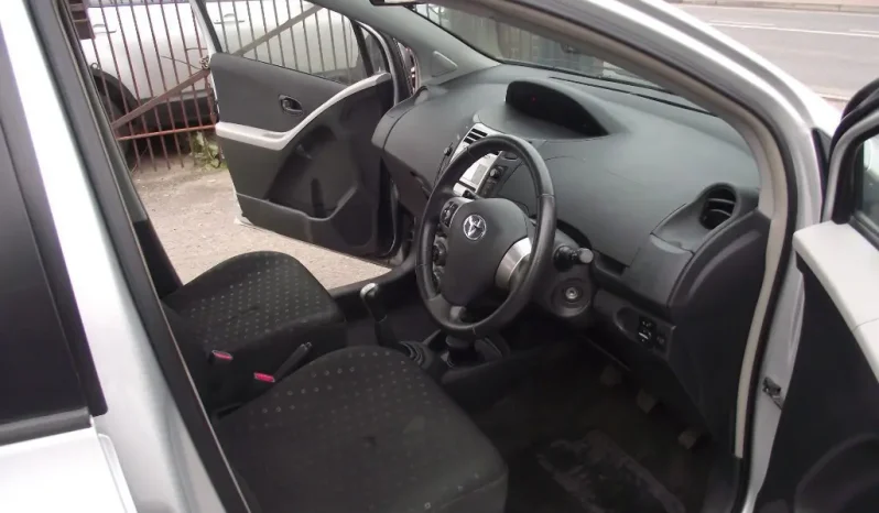 
								Toyota Yaris 2008 full									