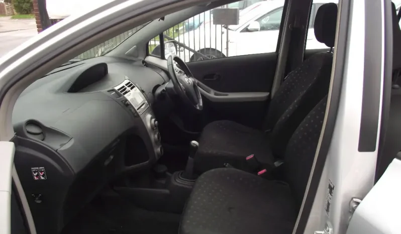 
								Toyota Yaris 2008 full									