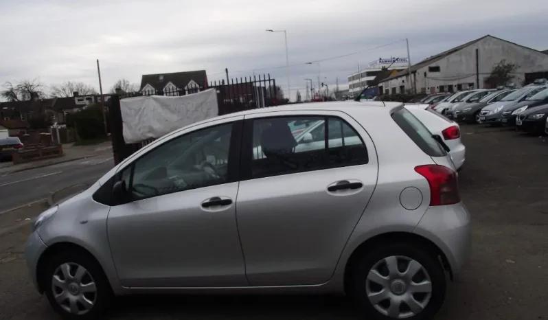 
								Toyota Yaris 2008 full									