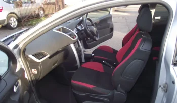 
									Peugeot 207 2012 full								