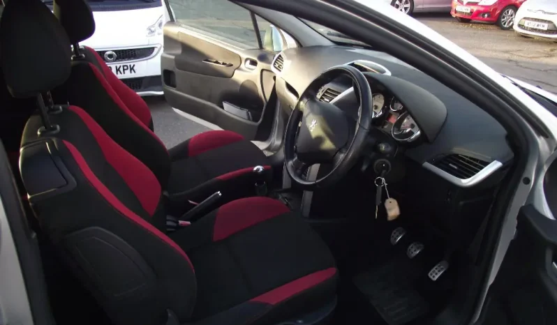 
								Peugeot 207 2012 full									