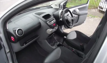 
									Toyota Aygo 2011 full								