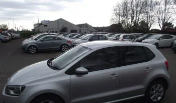 
									Volkswagen Polo 2011 full								