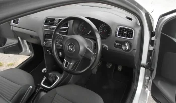 
									Volkswagen Polo 2011 full								
