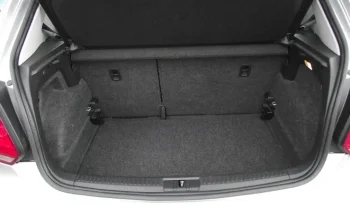 
									Volkswagen Polo 2011 full								