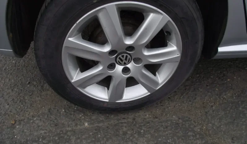 
								Volkswagen Polo 2011 full									