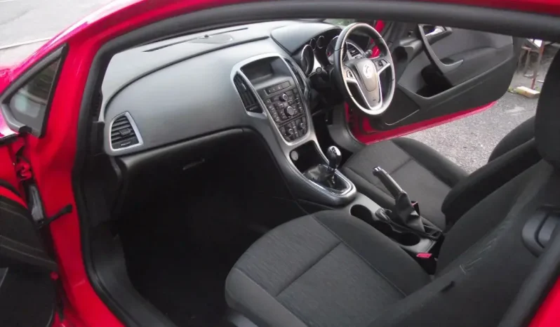 
								Vauxhall Astra 2014 full									