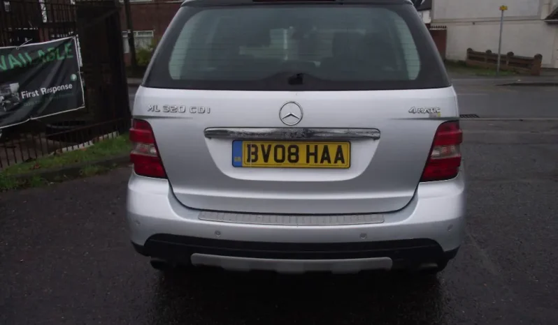 
								Mercedes-Benz 320 2008 full									