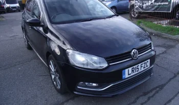 
									Volkswagen Polo 2015 full								