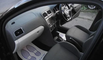 
									Volkswagen Polo 2015 full								