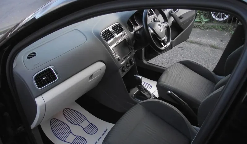 
								Volkswagen Polo 2015 full									