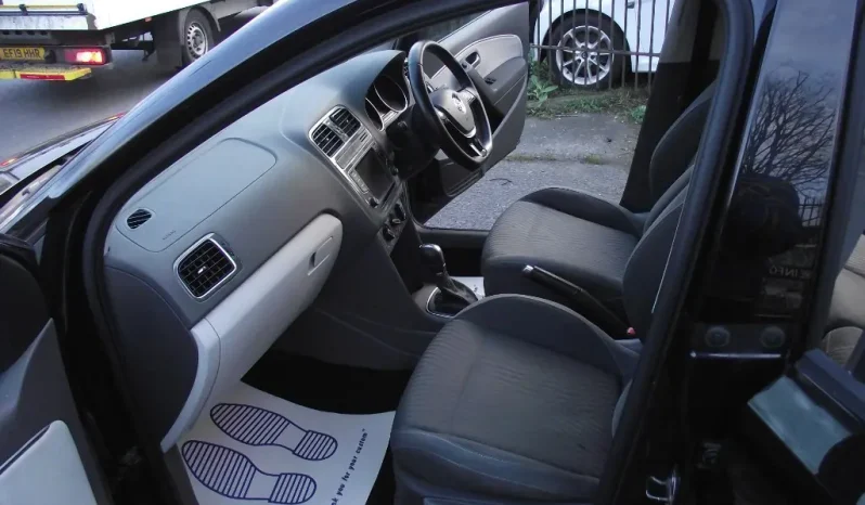 
								Volkswagen Polo 2015 full									