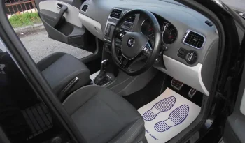 
									Volkswagen Polo 2015 full								