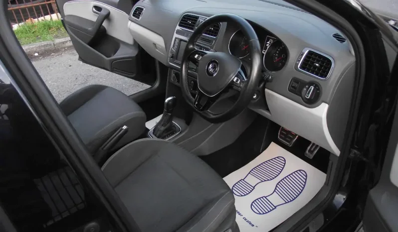 
								Volkswagen Polo 2015 full									