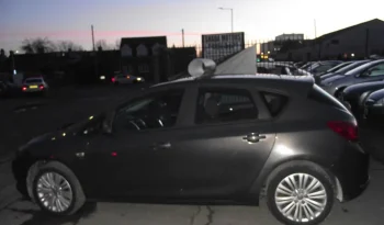 
									Vauxhall Astra 2014 full								