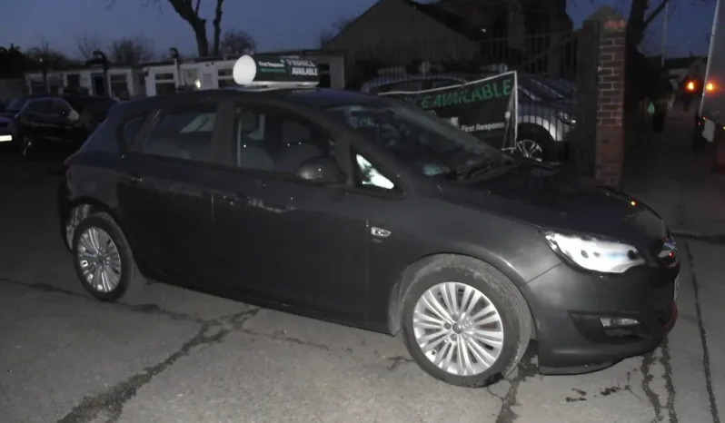 
								Vauxhall Astra 2014 full									