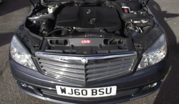 
									Mercedes Benz C Class 2010 full								