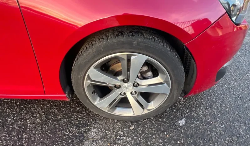 
								Peugeot 308 E-THP Allure 2014 full									