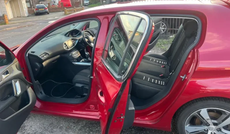 
								Peugeot 308 E-THP Allure 2014 full									