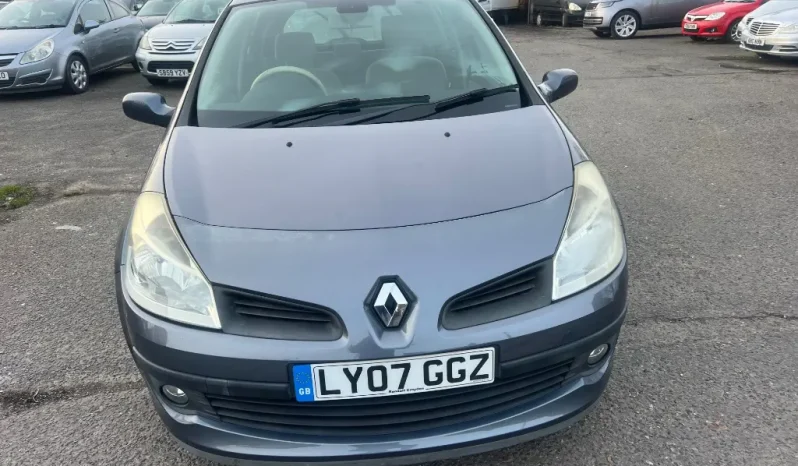 
								Renault Clio 2007 full									