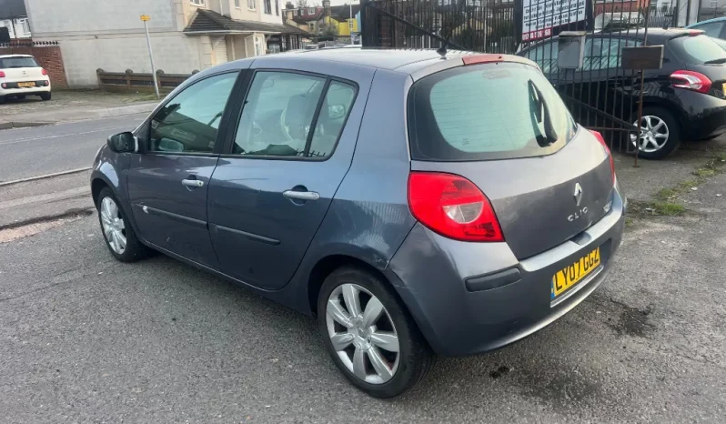 
								Renault Clio 2007 full									