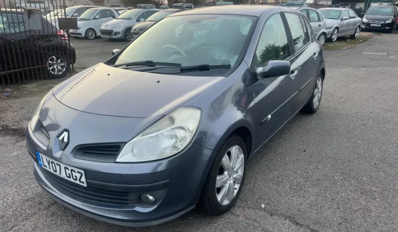
								Renault Clio 2007 full									