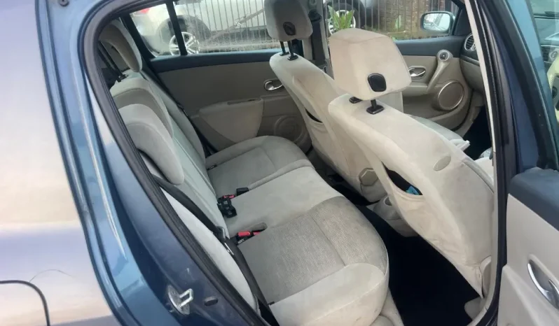 
								Renault Megane 2005 full									