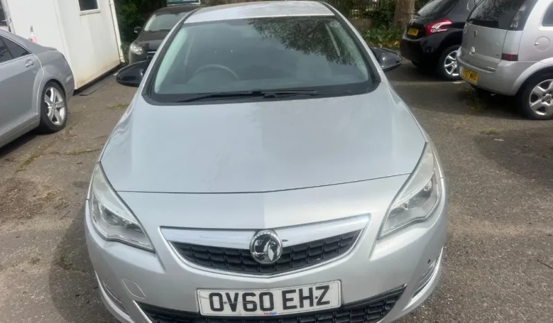 
								Vauxhall Astra 2010 full									