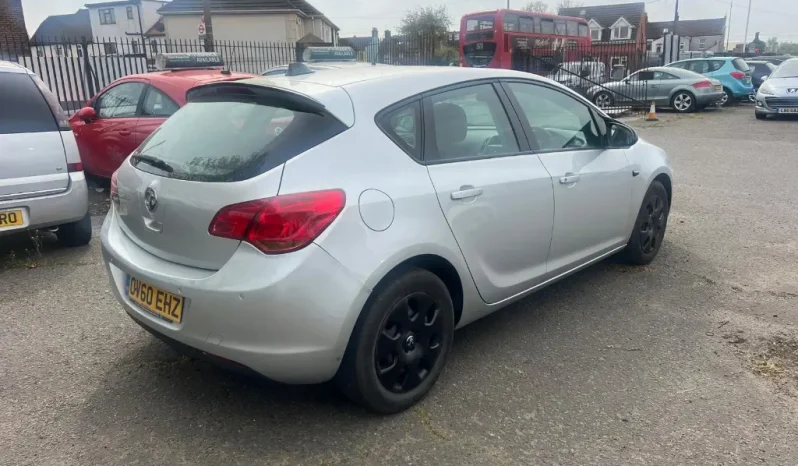 
								Vauxhall Astra 2010 full									